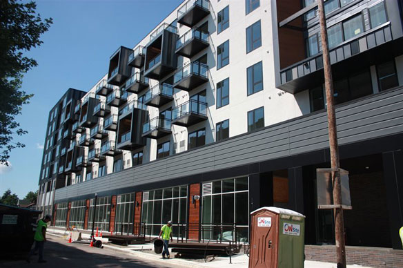 multi-family-housing-commercial-properties-feature